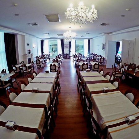 White Palace Hotel Γιάλοβα Εξωτερικό φωτογραφία