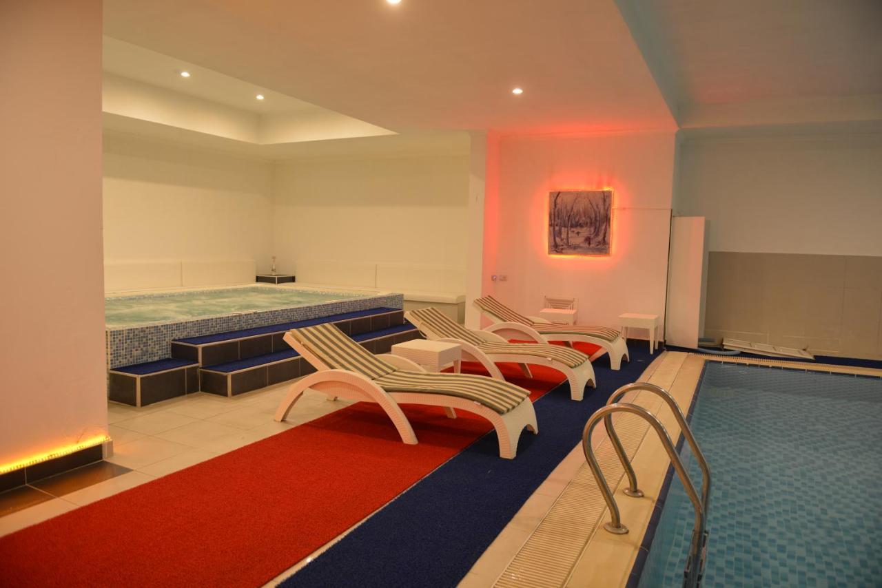 White Palace Hotel Γιάλοβα Εξωτερικό φωτογραφία