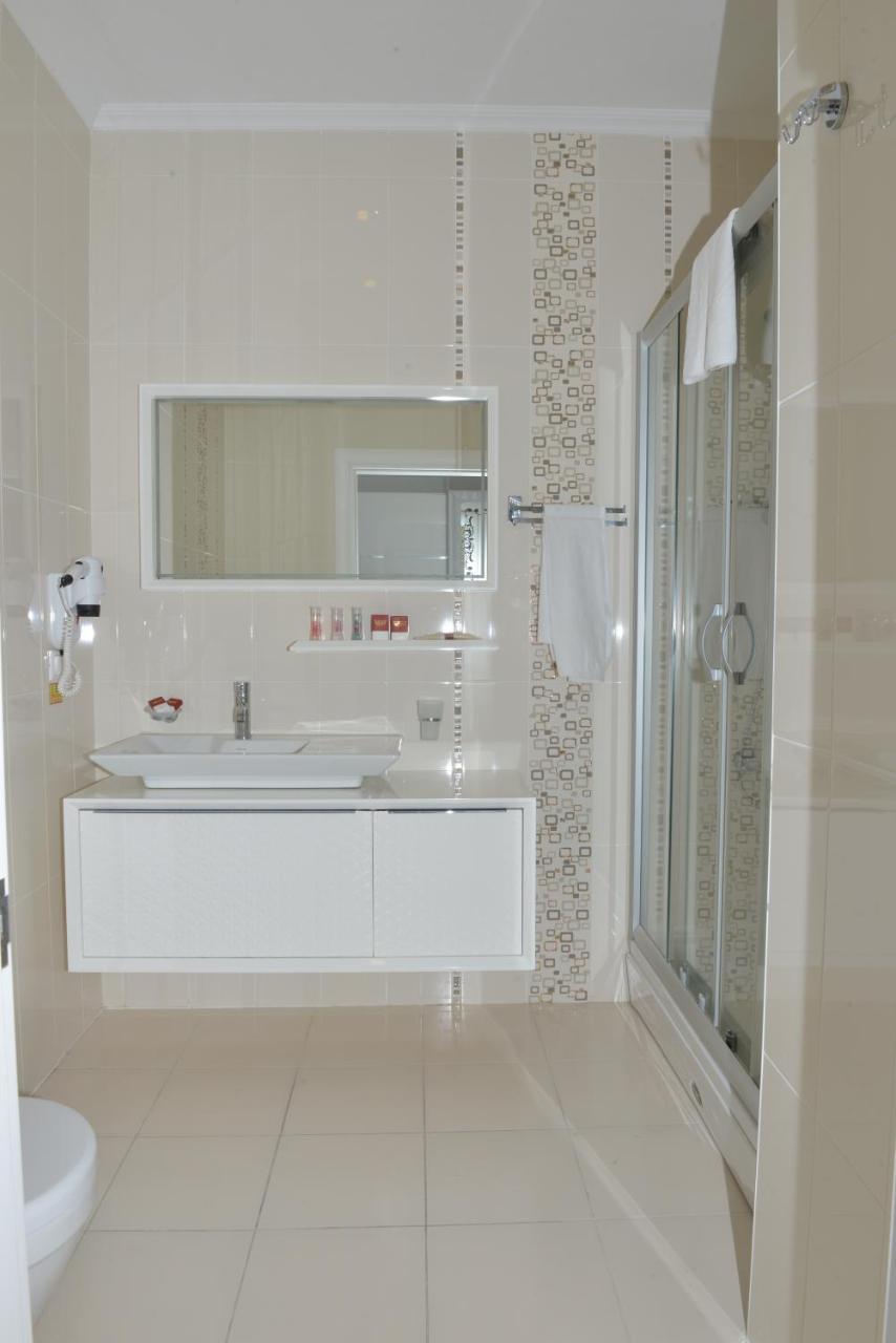 White Palace Hotel Γιάλοβα Εξωτερικό φωτογραφία
